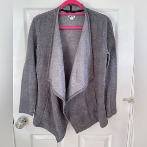 DKNY Cozy grey sweater wrap